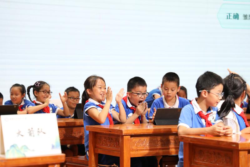 20250925诗词大会3-4年级 (39)